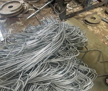 Liên hệ ngay cơ sở gia công uốn nhôm giá tốt uy tín