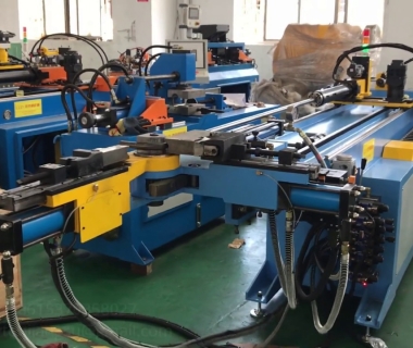 Ứng dụng của máy uốn nhôm trong một số lĩnh vực