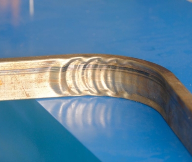 Các vấn đề thường gặp trong quá trình uốn ống và áp dụng các giải pháp khắc phục phù hợp